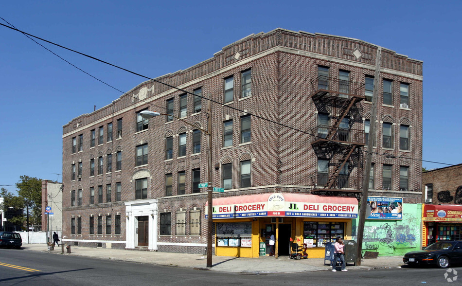 469 E 98th St, Brooklyn, NY for sale - Primary Photo - Image 1 of 1