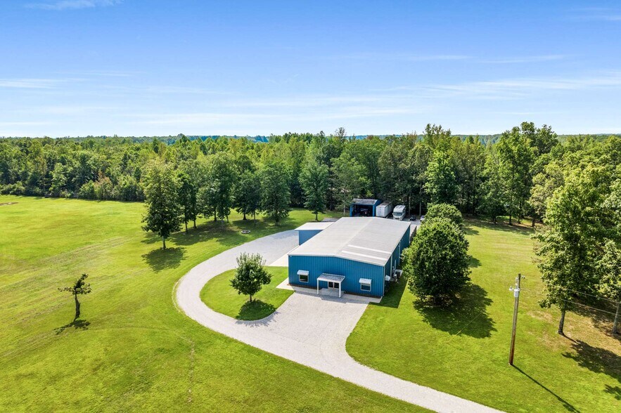 456 Lakewood Park Rd, Beechgrove, TN à vendre - Photo du bâtiment - Image 2 de 63