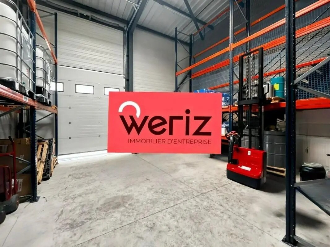 Flex in Aubagne for lease Interior Photo- Image 1 of 6