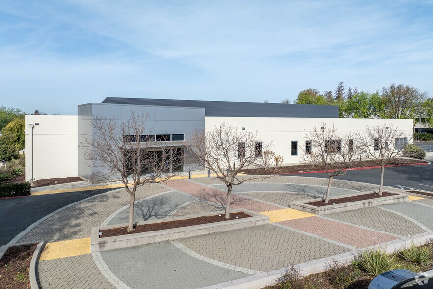 1140 Ringwood Ct, San Jose, CA à vendre - Photo du bâtiment - Image 2 de 32