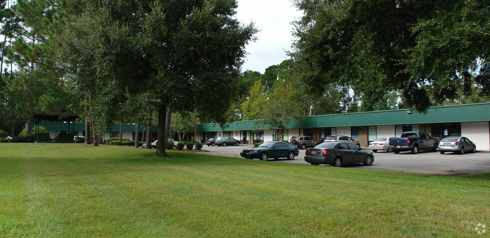 1536 Kingsley Ave, Orange Park, FL à vendre - Photo du bâtiment - Image 2 de 2