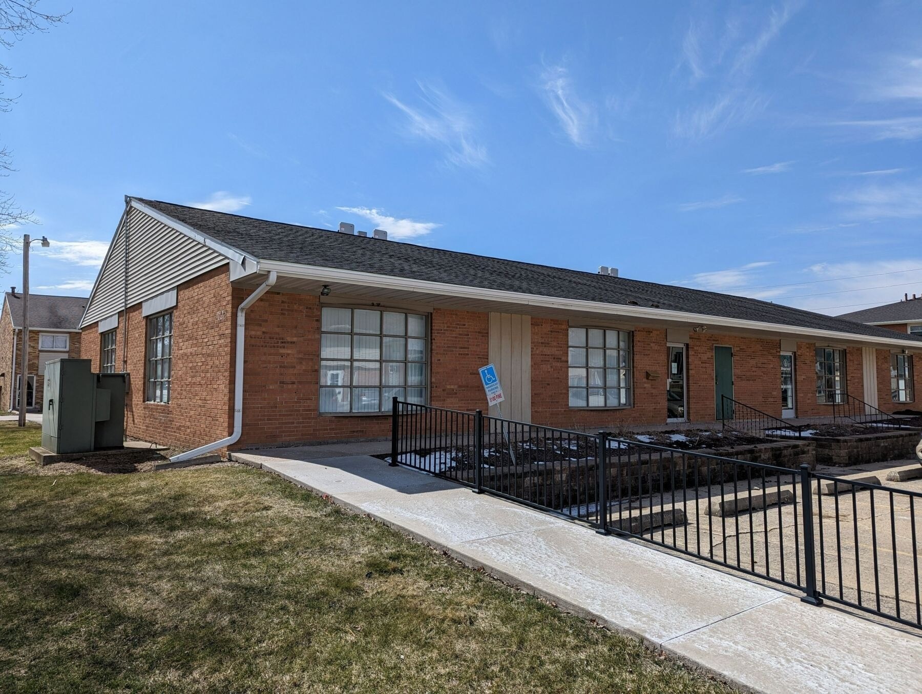 405 Greenbriar Dr, Normal, IL à louer Photo principale- Image 1 de 4