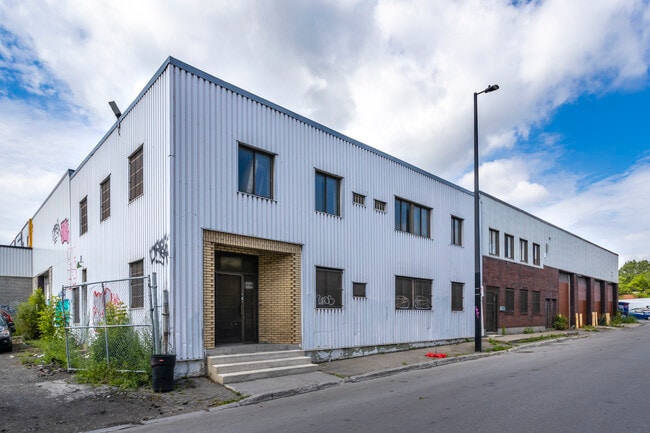 More details for 1900-1950 Moreau Rue, Montréal, QC - Industrial for Lease