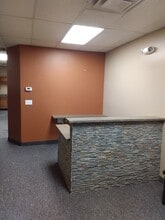 146 N Lake St, Forest Lake, MN à louer Photo intérieure- Image 1 de 6