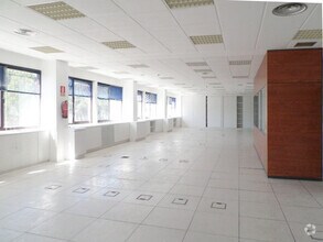 Calle Rosa de Lima, 1 A, Las Rozas de Madrid, Madrid for lease Interior Photo- Image 1 of 8