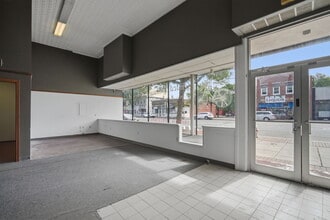 48 Elm St, Westfield, MA for sale Interior Photo- Image 2 of 6