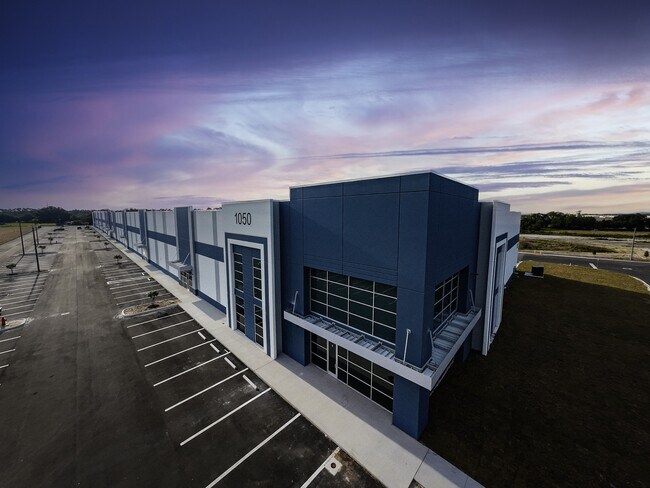 Plus de détails pour Pace Rd, Auburndale, FL - Industriel à louer