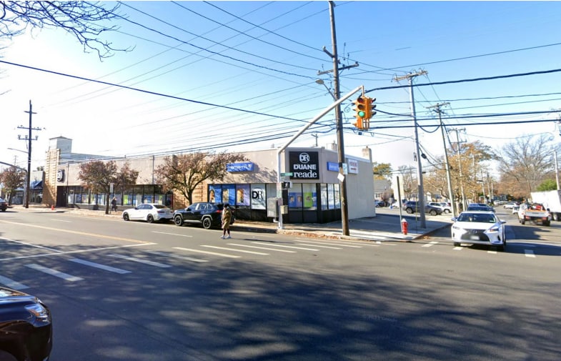 1320-1340 Broadway, Hewlett, NY for lease - Primary Photo - Image 1 of 8