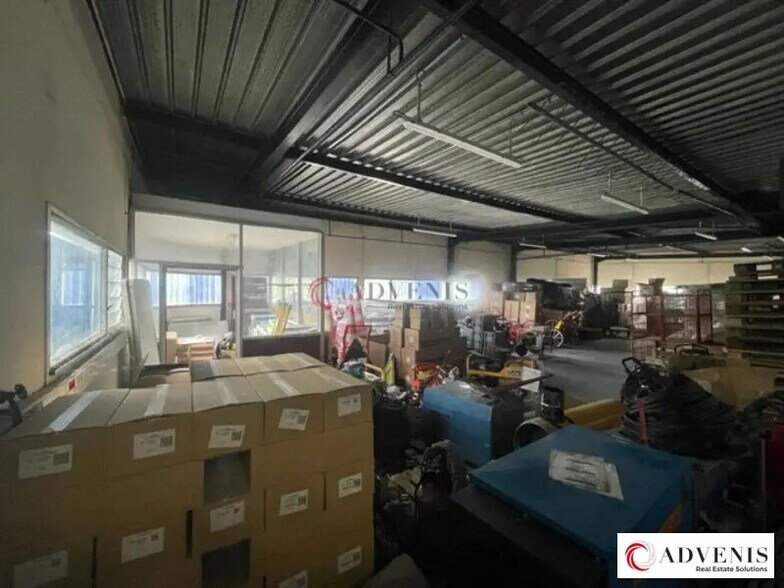 Flex in Bordeaux for lease - Interior Photo - Image 2 of 12