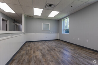 201 Schmid Plaza Rd, Anderson, SC for lease Interior Photo- Image 2 of 6