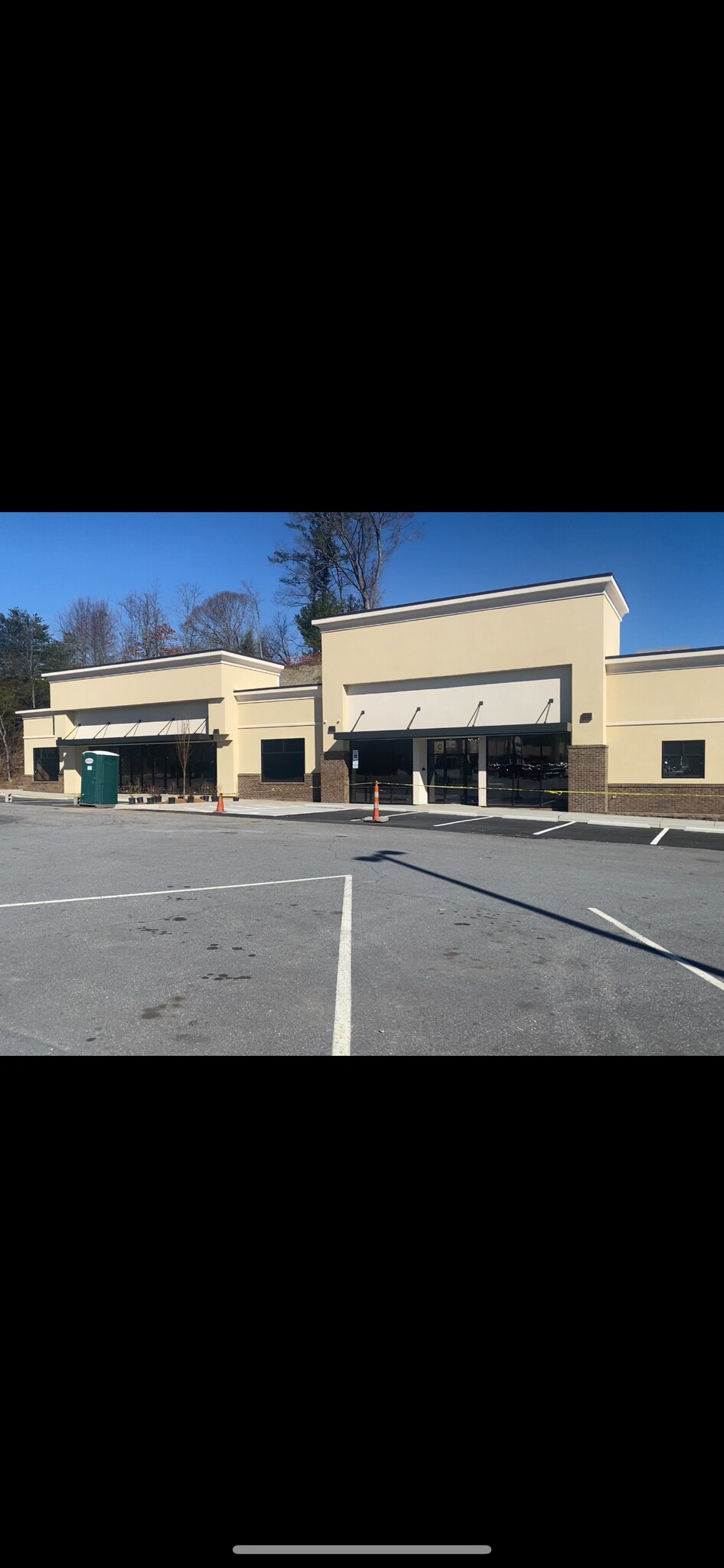 91 Marketplace Ln, Candler, NC à louer Photo du bâtiment- Image 1 de 7