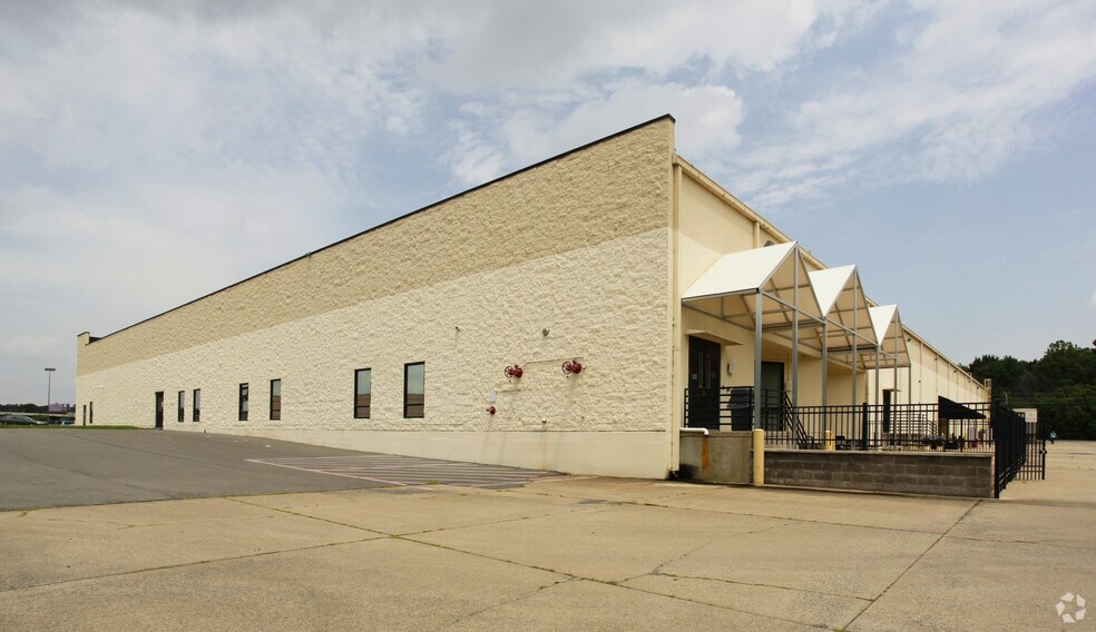 5430 Landers Rd, North Little Rock, AR à louer - Photo du bâtiment - Image 3 de 5