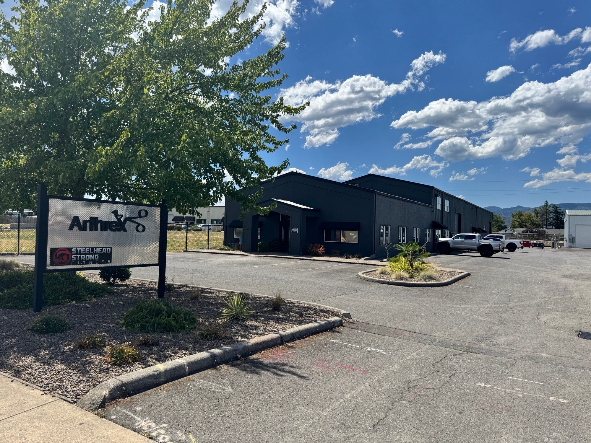 1209 Stowe Ave, Medford, OR for lease Building Photo- Image 1 of 13