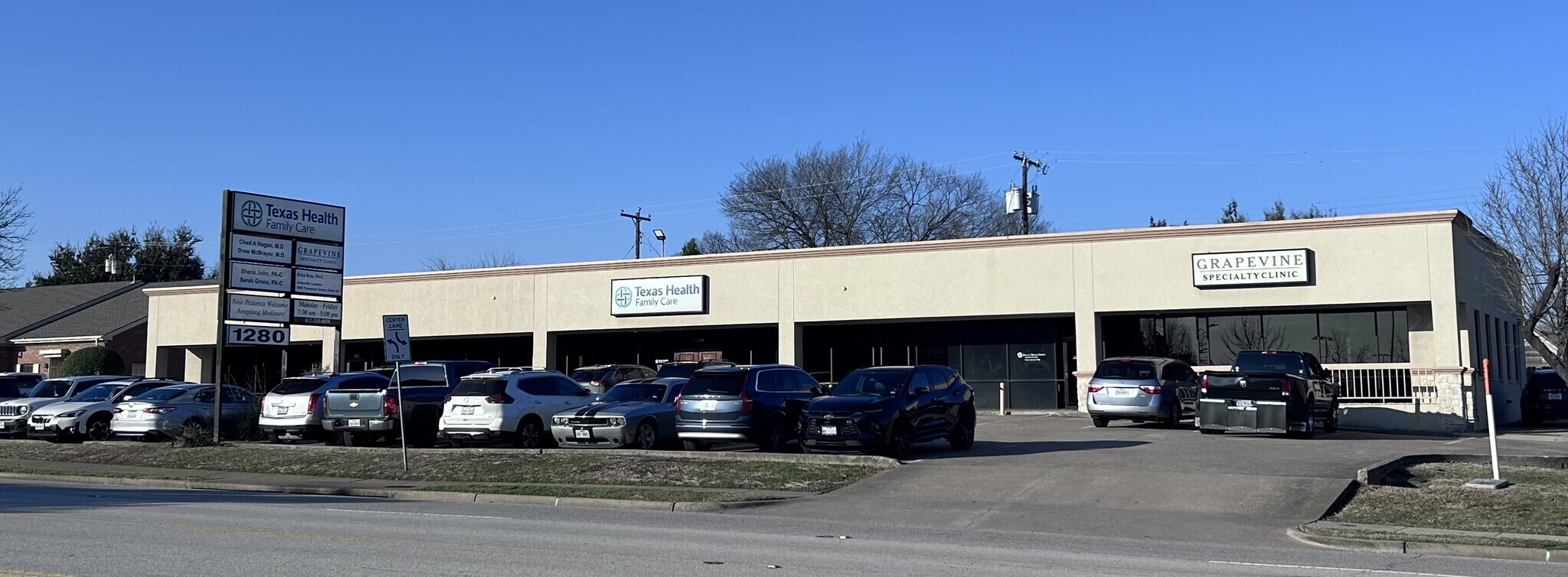 1280 S Main St, Grapevine, TX à vendre Photo du bâtiment- Image 1 de 7