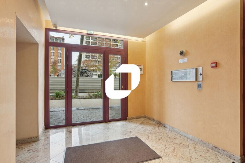 Bureau dans Courbevoie à vendre - Photo du bâtiment - Image 2 de 13