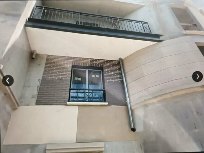 Commerce de détail dans Le Plessis-Trévise à louer - Photo du bâtiment - Image 3 de 6