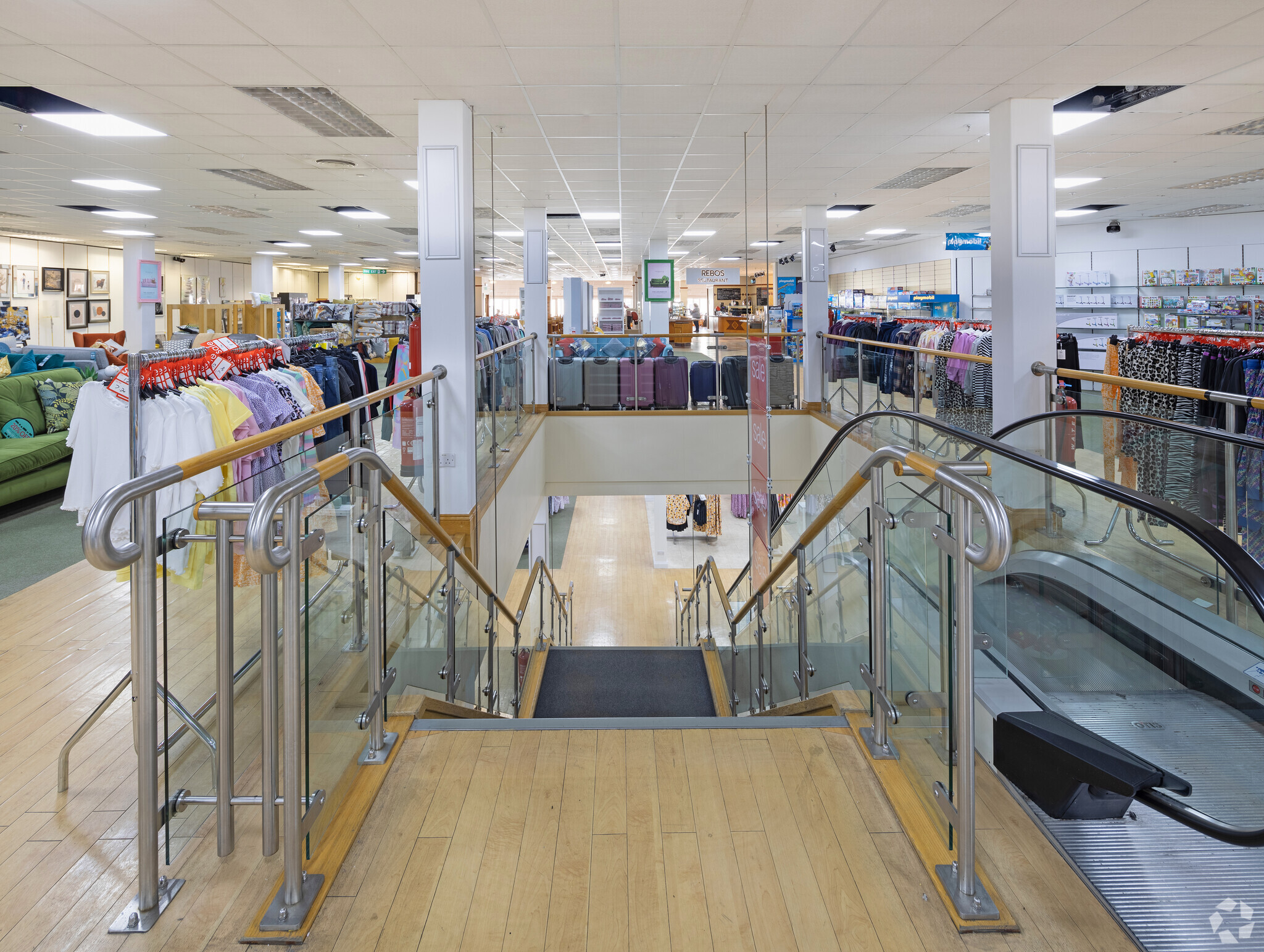 11 Strait Bargate, Boston for lease Interior Photo- Image 1 of 12