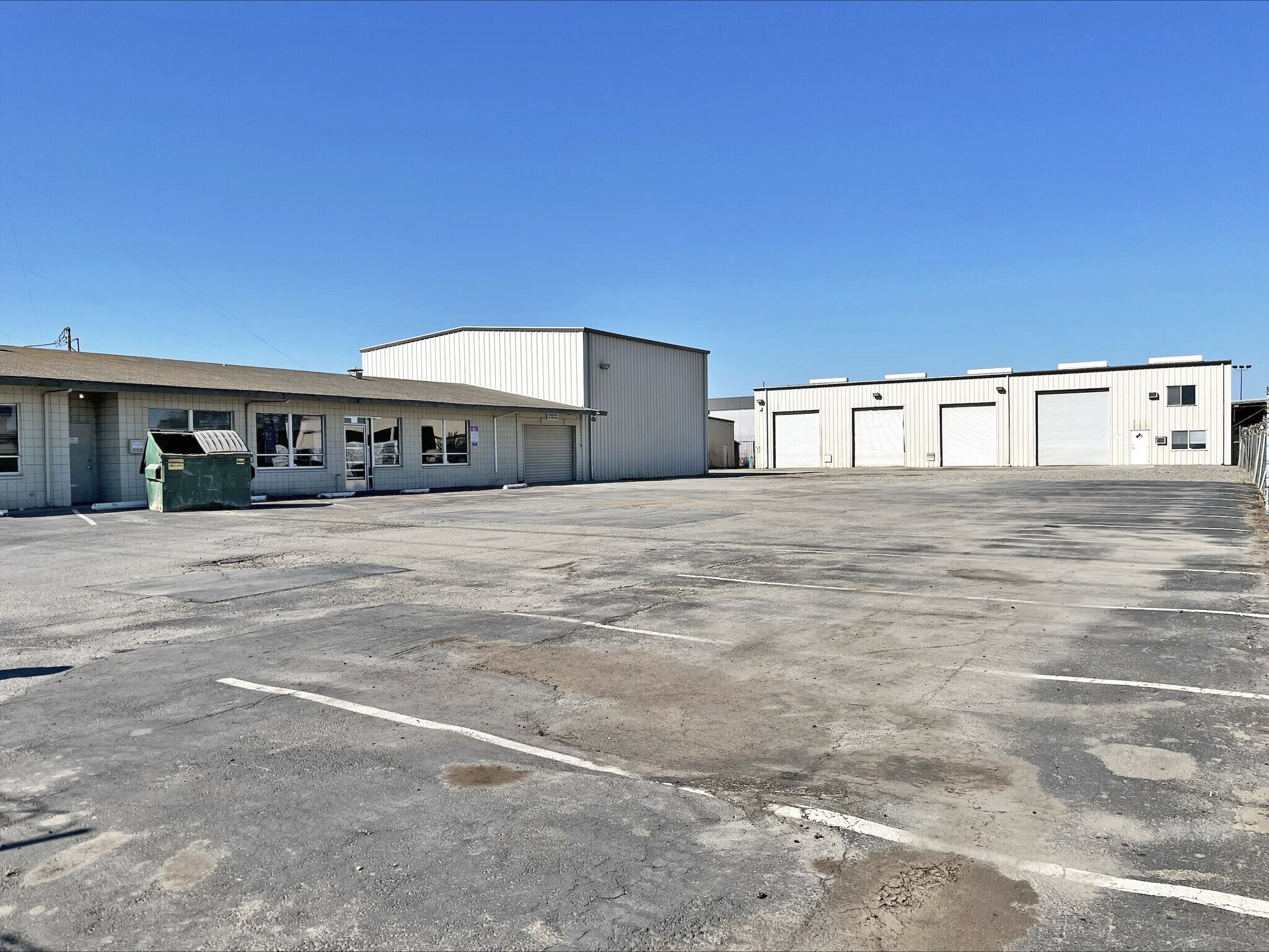 1041 S Pershing Ave, Stockton, CA for sale Primary Photo- Image 1 of 6