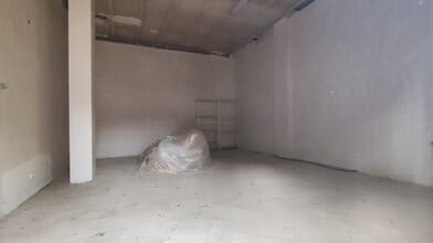 Retail in Logroño, La Rioja for lease Interior Photo- Image 1 of 3