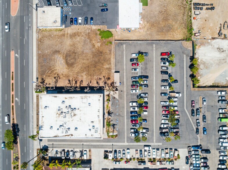 365 S Rancho Santa Fe Rd, San Marcos, CA à louer - Photo du bâtiment - Image 3 de 9