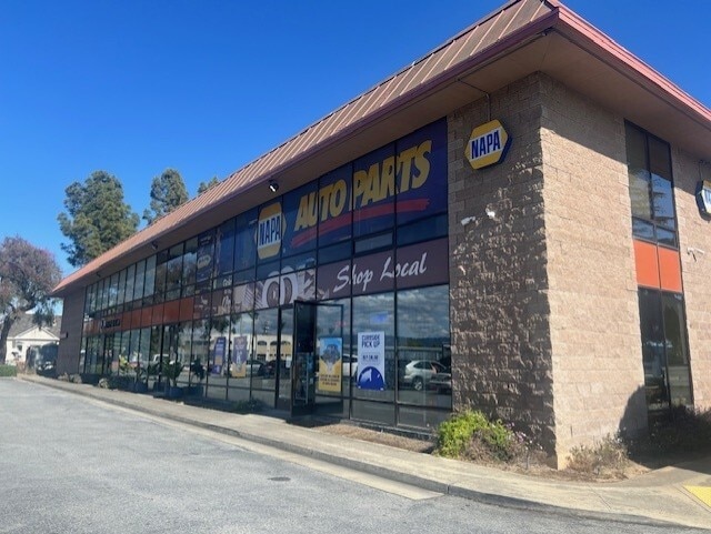 3 Hangar Way, Watsonville, CA for lease - Building Photo - Image 2 of 7