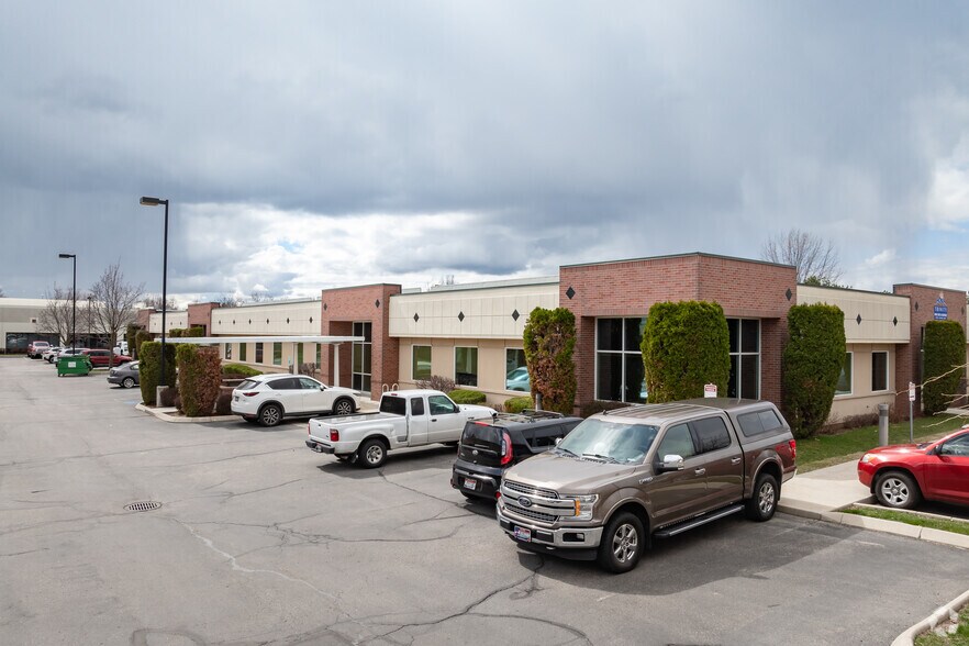 6154 N Meeker Pl, Boise, ID à louer - Photo du bâtiment - Image 3 de 7