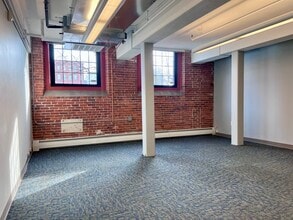 235 Promenade St, Providence, RI à louer Photo intérieure- Image 1 de 3