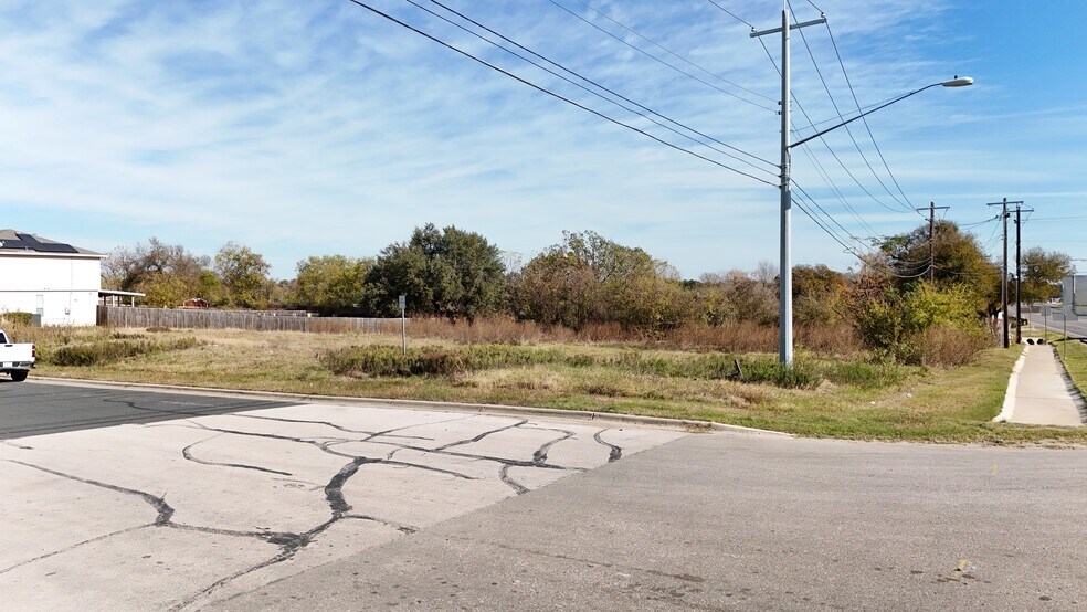 9300 FM 969 Rd, Austin, TX à vendre - Photo du bâtiment - Image 2 de 10