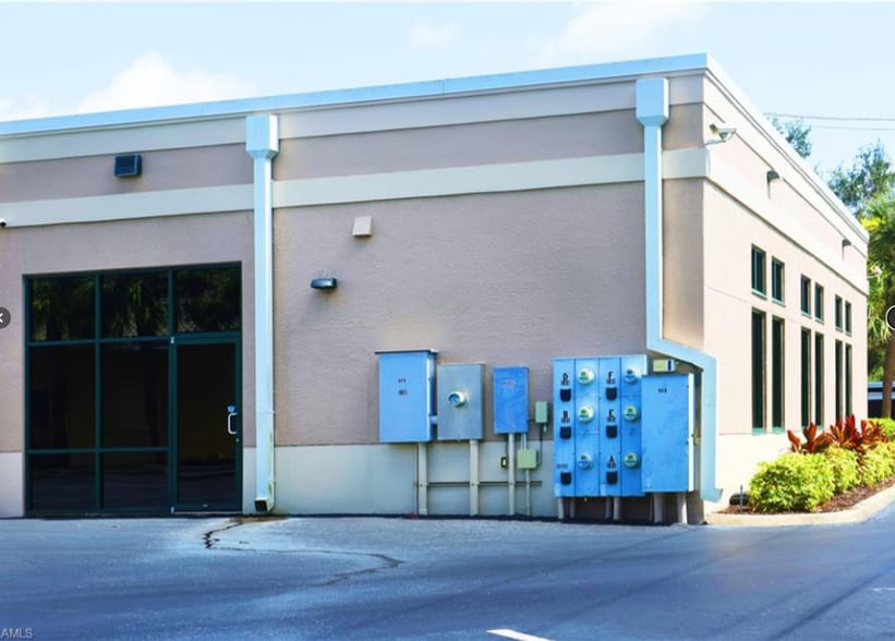 25110 Bernwood Dr, Bonita Springs, FL for lease - Building Photo - Image 3 of 9