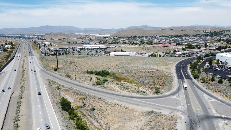 E Golden Valley Rd, Reno, NV for lease - Building Photo - Image 2 of 3