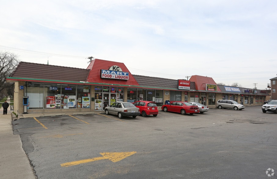 7401-7415 Archer Ave, Summit, IL for lease - Primary Photo - Image 1 of 12