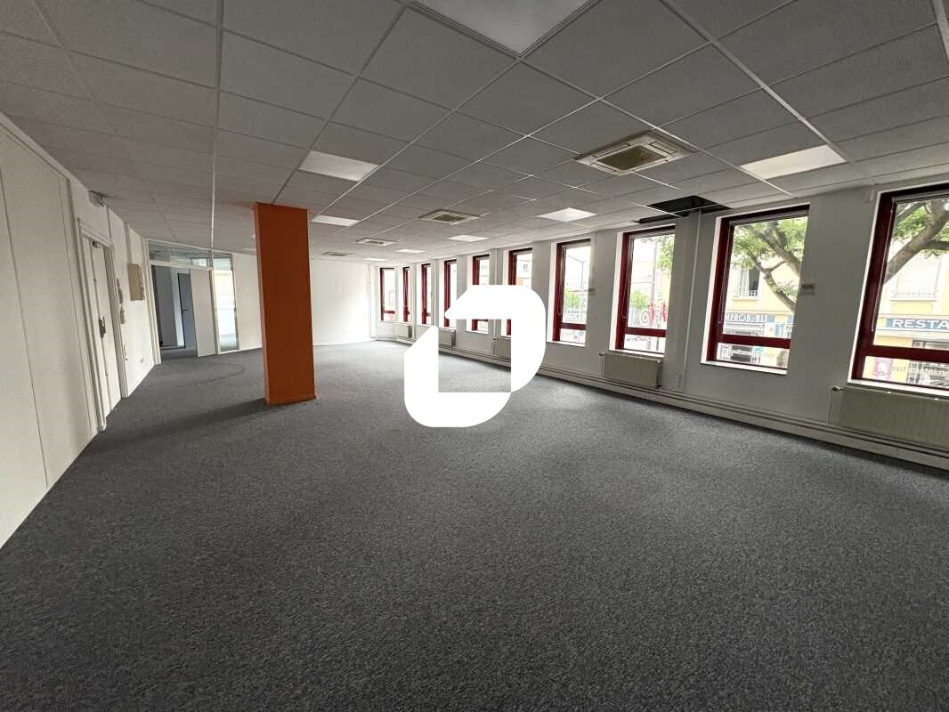 Office in Lyon for lease Building Photo- Image 1 of 11