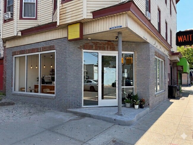 Plus de détails pour 530 West Side Ave, Jersey City, NJ - Commerce de détail à louer