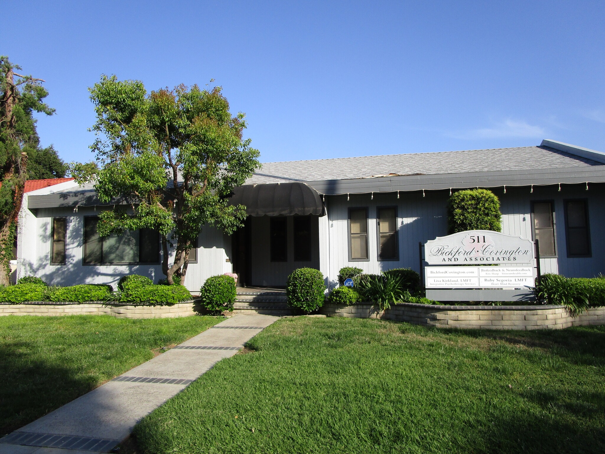 511 Brookside Ave, Redlands, CA for sale Primary Photo- Image 1 of 9