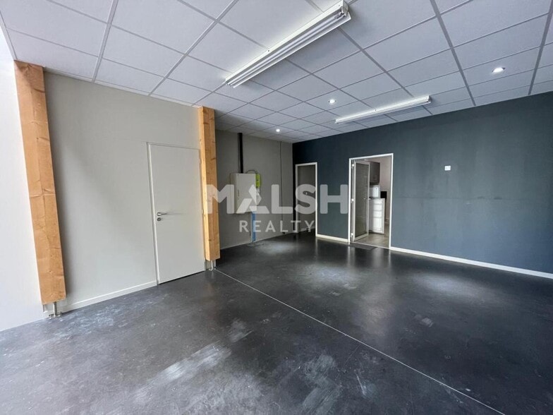 4 Rue Du Carreau, Corbas for lease - Interior Photo - Image 3 of 6
