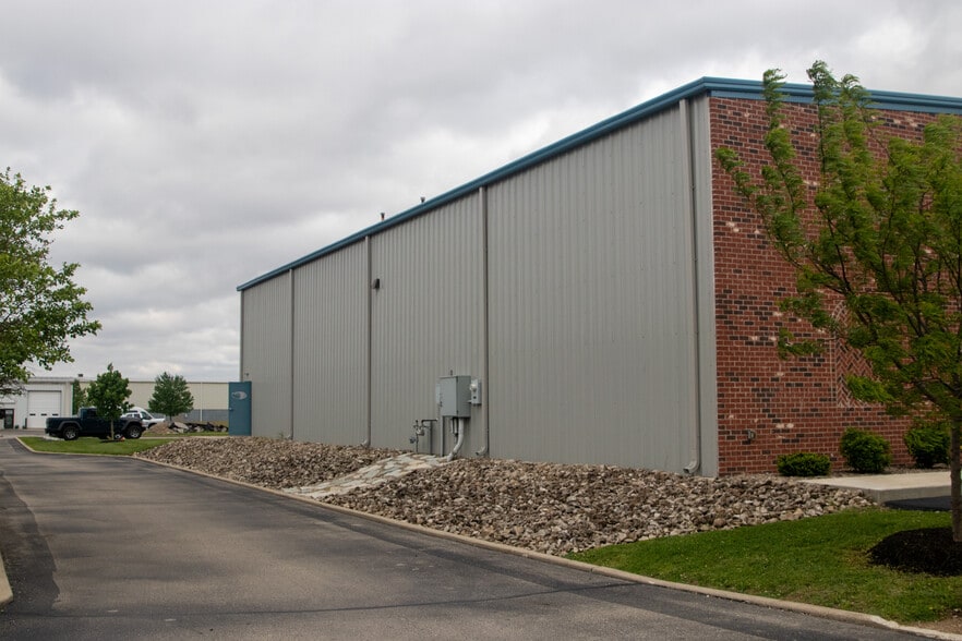 1689 N Michigan Rd, Shelbyville, IN for lease - Building Photo - Image 3 of 4