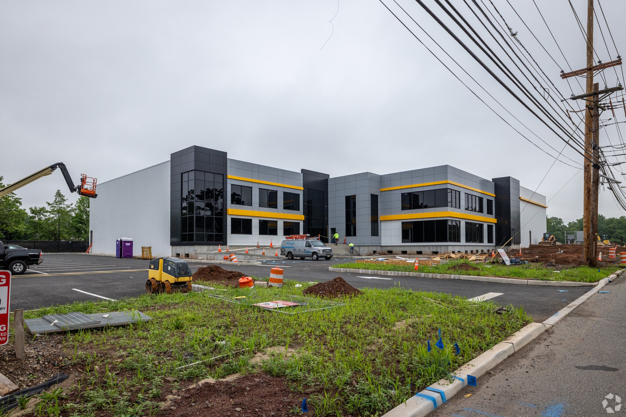 700 South Ave, Middlesex, NJ for lease Primary Photo- Image 1 of 2