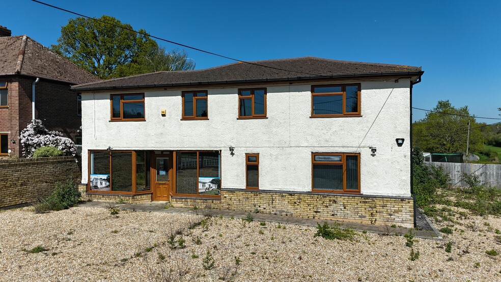 Southwick Rd, Fareham à vendre - Photo du bâtiment - Image 3 de 6
