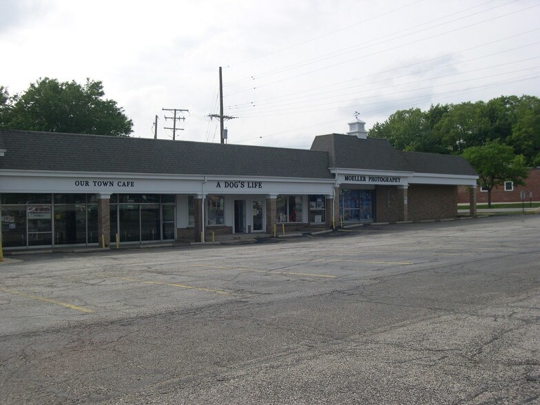 12644-12692 Chillicothe Rd, Chesterland, OH à louer - Photo du bâtiment - Image 2 de 26