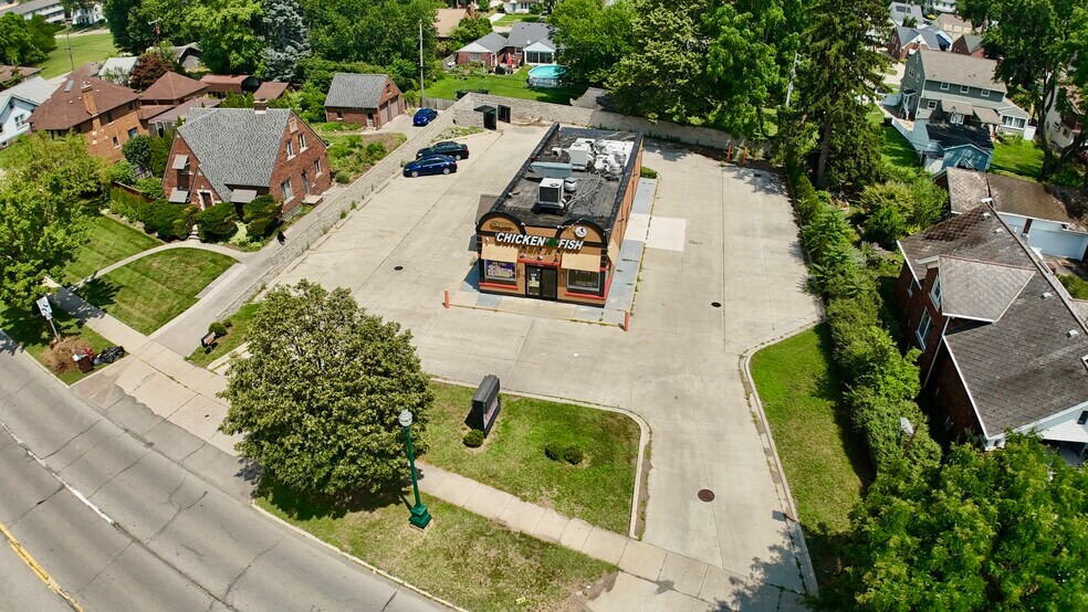 4429 S Wayne Rd, Wayne, MI à vendre - Photo du bâtiment - Image 3 de 5