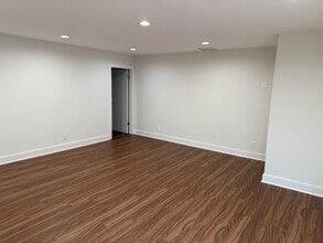 2401 Pacific Coast Hwy, Hermosa Beach, CA for lease Interior Photo- Image 2 of 3