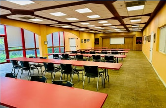 5306 Clinton Dr, Houston, TX for lease Interior Photo- Image 1 of 2