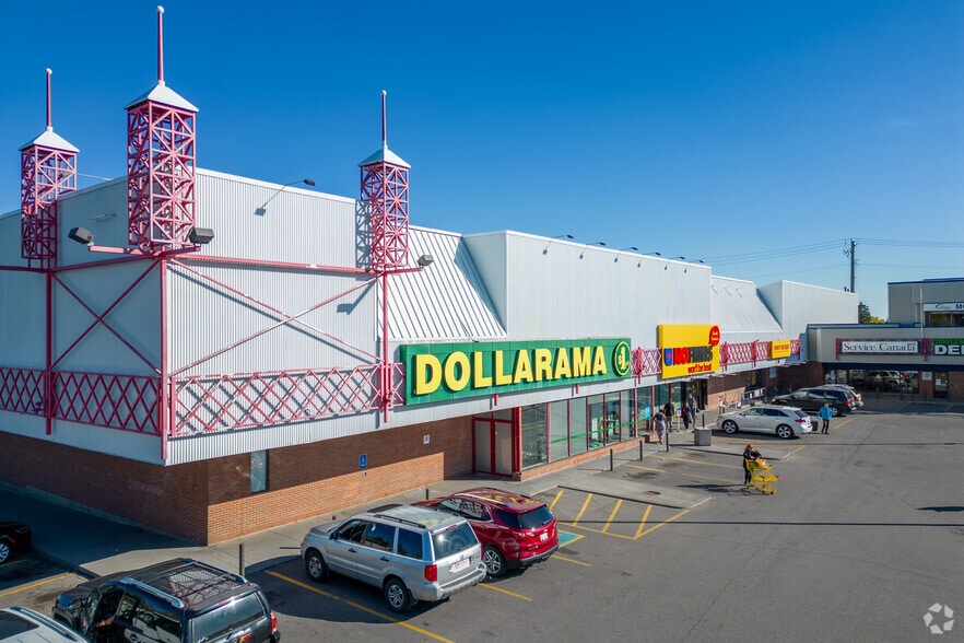 5401 Temple Dr NE, Calgary, AB for lease - Building Photo - Image 3 of 9