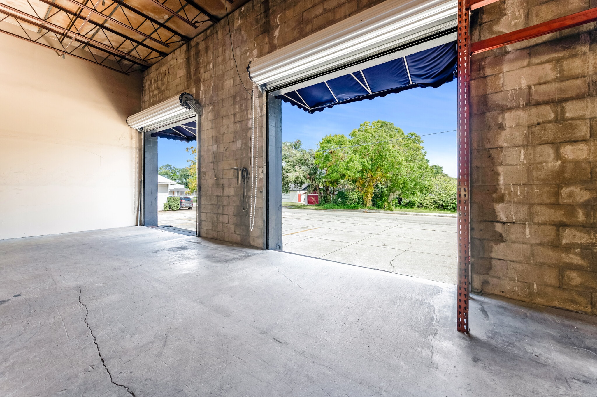 1740 Segrave St, Daytona Beach, FL for lease Primary Photo- Image 1 of 18