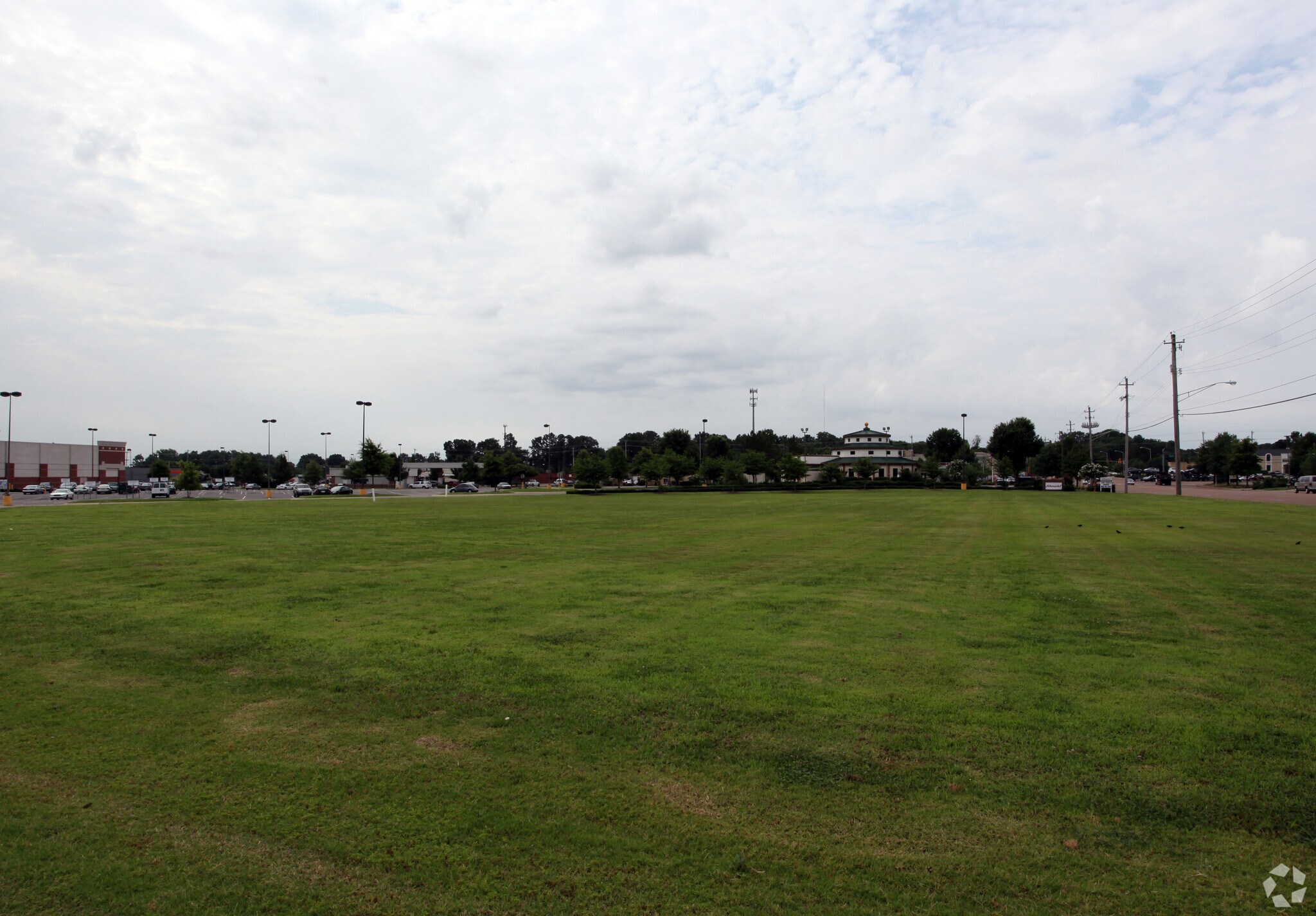 2942 Kirby Whitten Pky, Memphis, TN for sale Primary Photo- Image 1 of 3