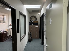 9660 Flair Dr, El Monte, CA à louer Photo intérieure- Image 1 de 2