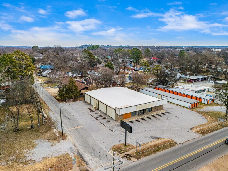 858 N Central Ave, Batesville, AR à vendre - Photo du bâtiment - Image 3 de 21