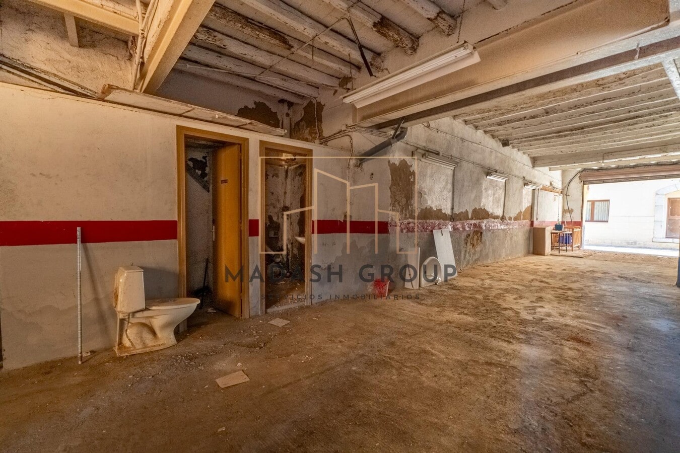 La Canonja, TAR 43110 - Unit 1 - - Interior Photo - Image 1 of 12