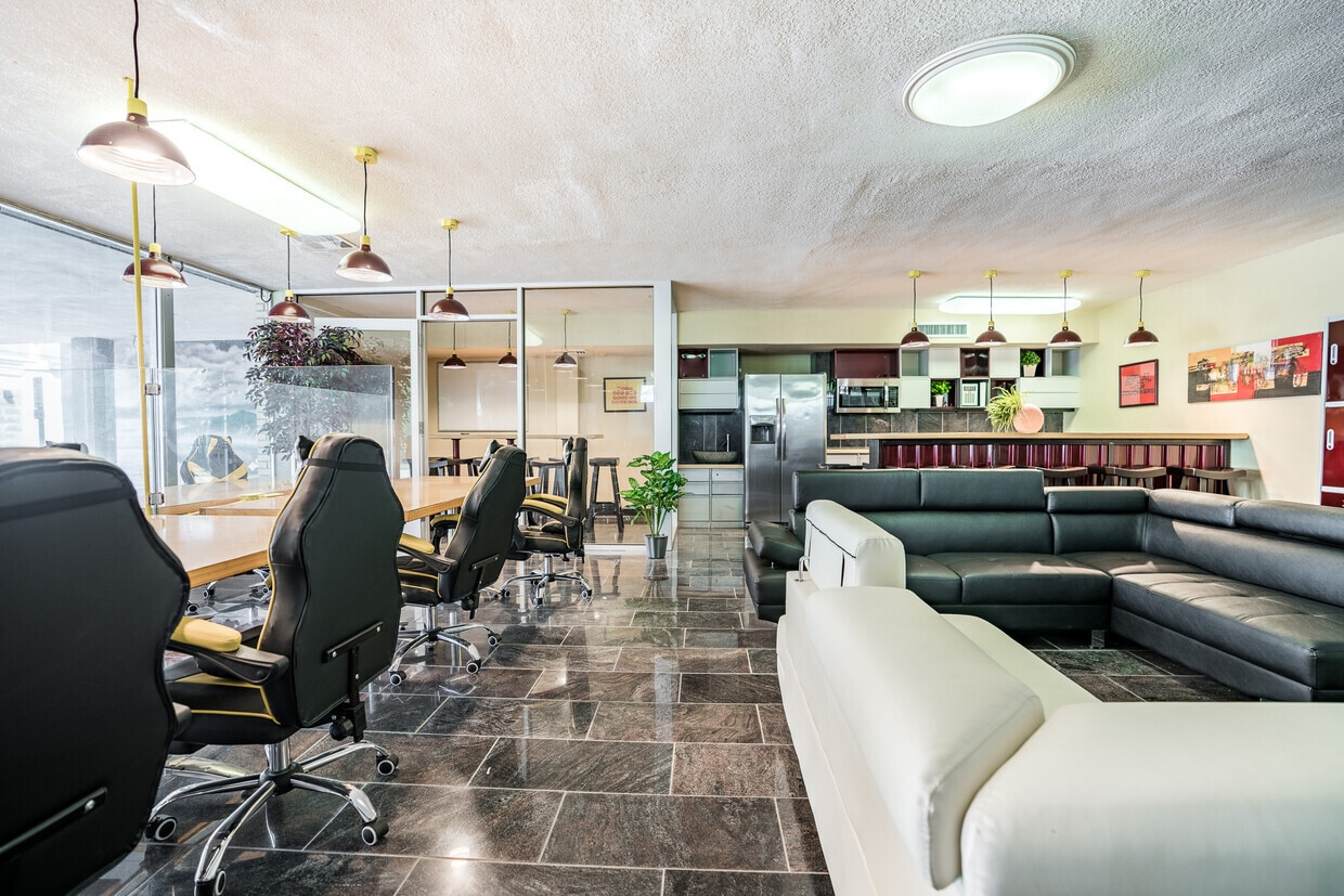 622 Kempner, Galveston, TX à louer Photo intérieure- Image 1 de 12