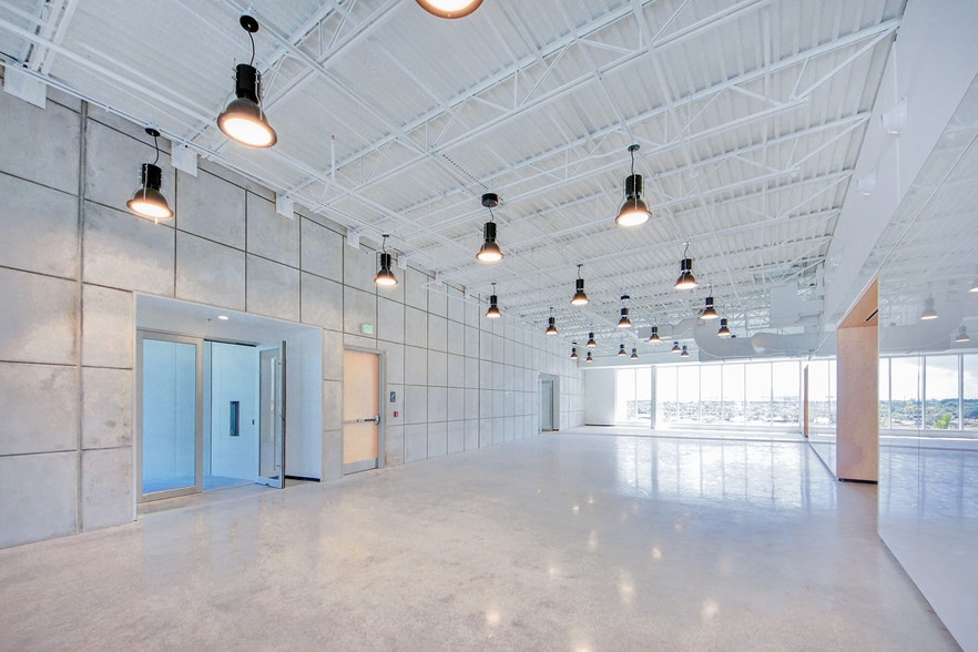 1200 SW 145th Ave, Pembroke Pines, FL à louer - Photo intérieure - Image 3 de 16